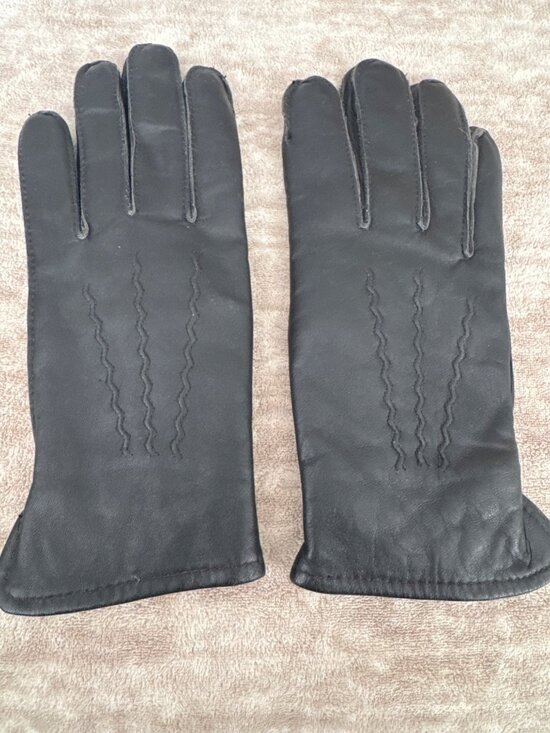 Black Leather Fur Lined Gloves Size Large Women's Old Money Mob Wife - Picture 1 of 5